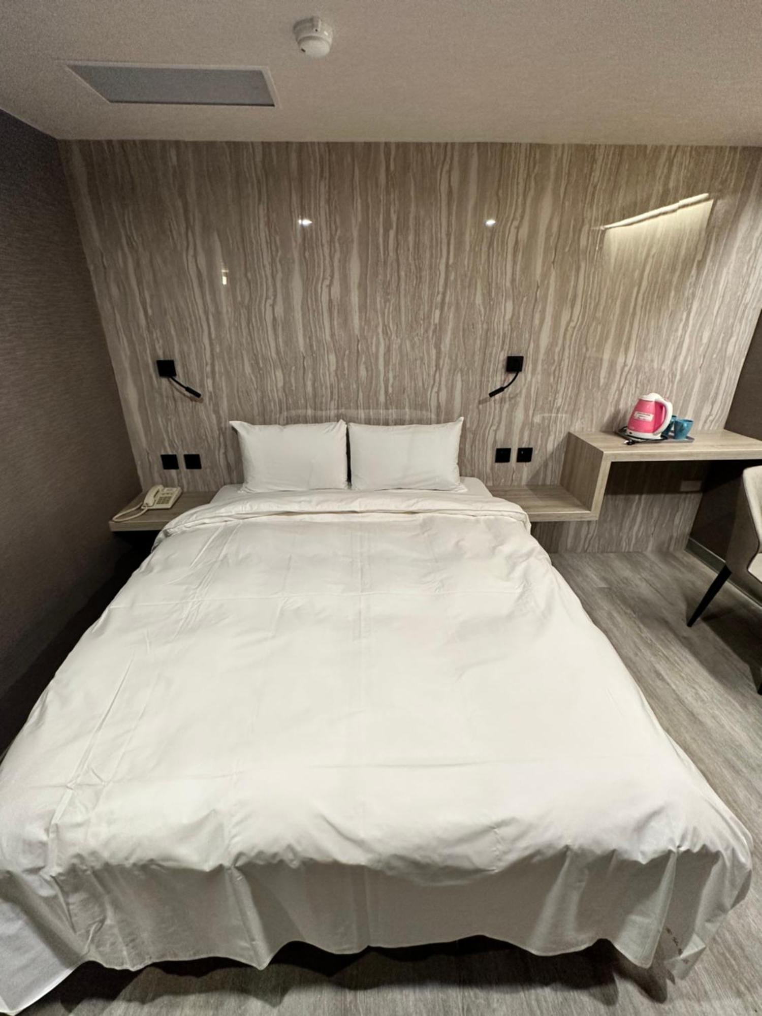 Golden Home Hotel Taipeh Exterior foto